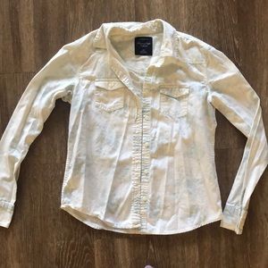 American eagle button down